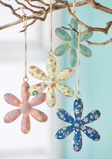 Ditsy Floral Daisy Metal Decoration