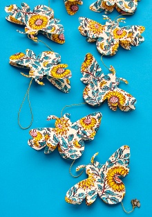 Block Print Garland - Sunflower Bee